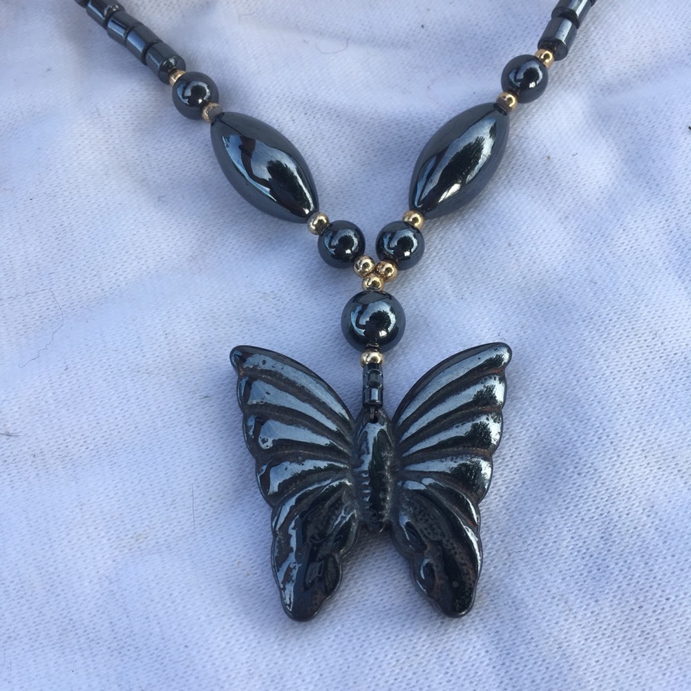 Hematite butterfly necklace - Picture 4 of 4